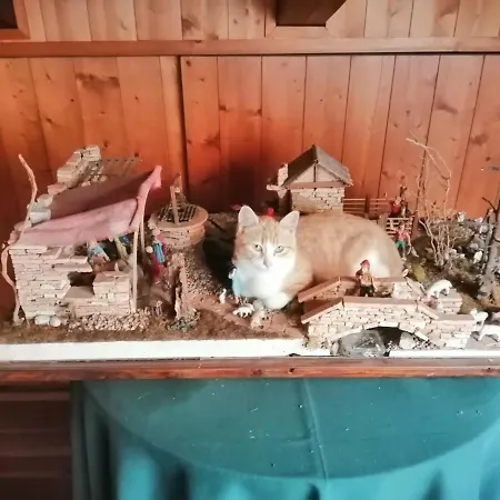 Da Paolo Con Vista Di Garda Couette-café San Zeno di Montagna