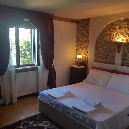 Da Paolo Con Vista Di Garda