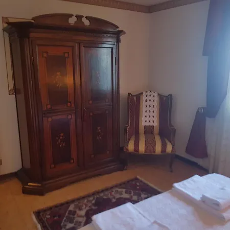 Da Paolo Con Vista Di Garda Bed & Breakfast