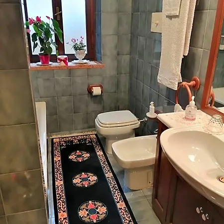 Acomodação com café da manhã  Da Paolo Con Vista Di Garda